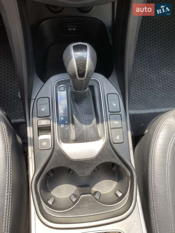 Позашляховик / Кросовер Hyundai Santa FE 2013 в Львові