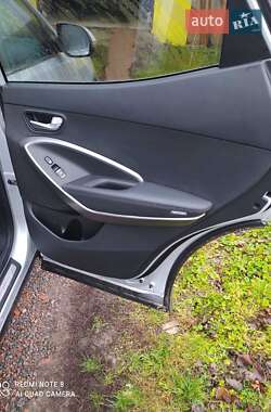 Внедорожник / Кроссовер Hyundai Santa FE 2014 в 