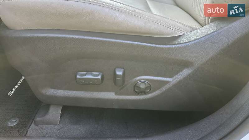 Позашляховик / Кросовер Hyundai Santa FE 2016 в Рівному фото 42 Позашляховик / Кросовер Hyundai Santa FE 2016 в Рівному