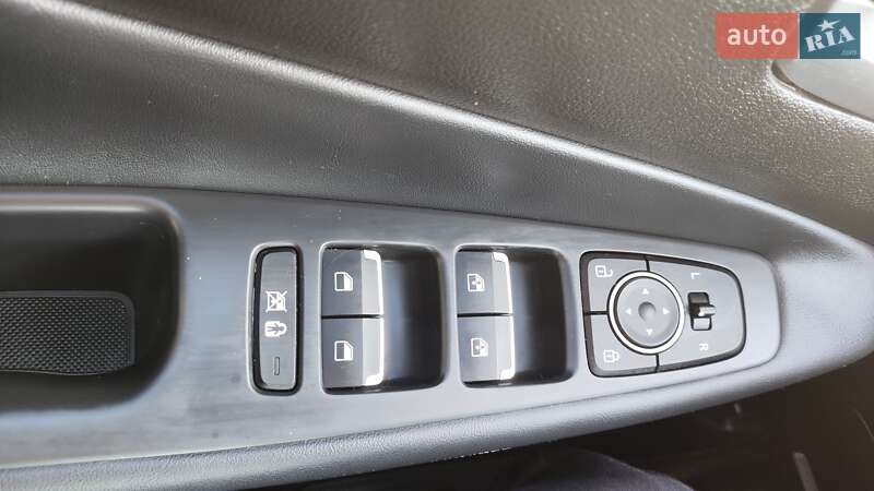 Внедорожник / Кроссовер Hyundai Santa FE 2018 в Кривом Роге фото 22 Внедорожник / Кроссовер Hyundai Santa FE 2018 в Кривом Роге