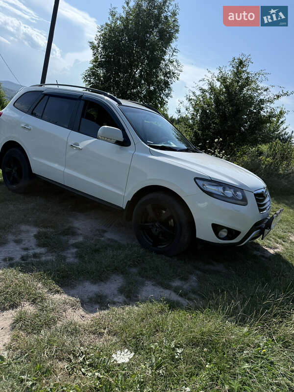 Внедорожник / Кроссовер Hyundai Santa FE 2011 в Кременце