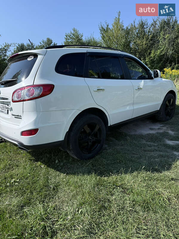 Внедорожник / Кроссовер Hyundai Santa FE 2011 в Кременце