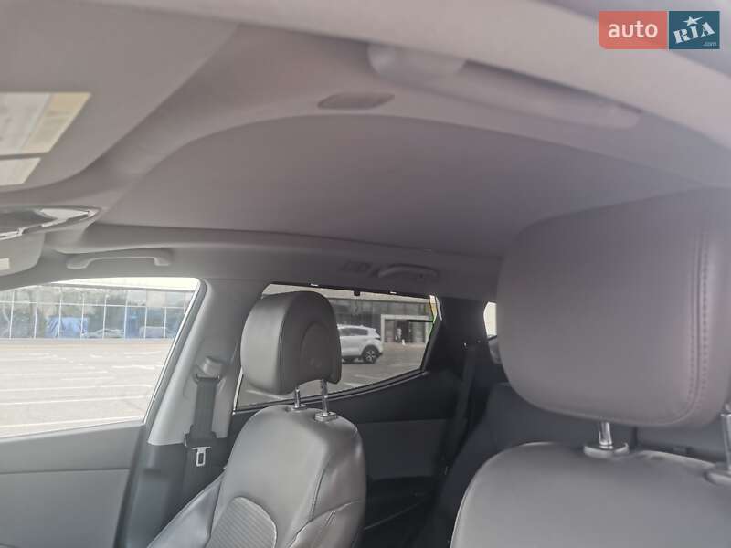 Позашляховик / Кросовер Hyundai Santa FE 2012 в Києві фото 7 Позашляховик / Кросовер Hyundai Santa FE 2012 в Києві