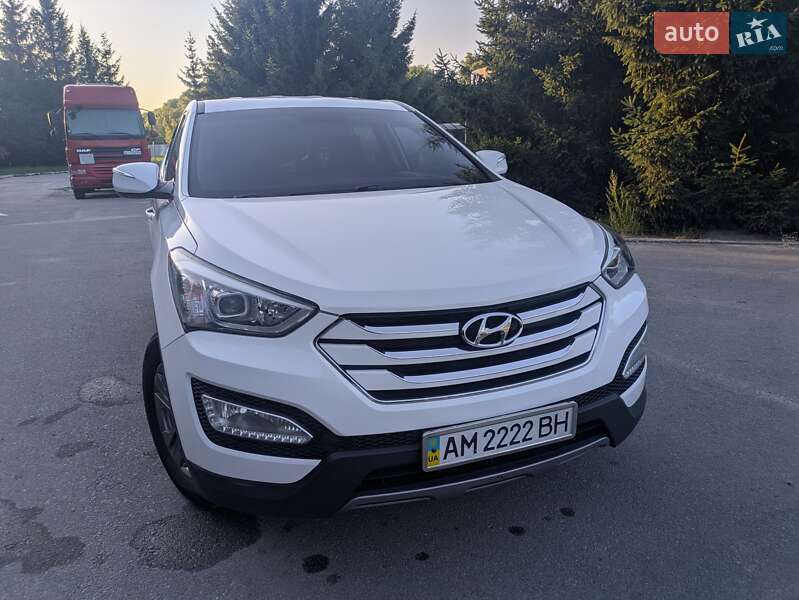 Позашляховик / Кросовер Hyundai Santa FE 2014 в Бердичеві фото Позашляховик / Кросовер Hyundai Santa FE 2014 в Бердичеві