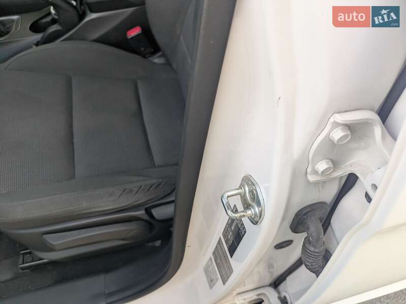 Позашляховик / Кросовер Hyundai Santa FE 2014 в Бердичеві фото 19 Позашляховик / Кросовер Hyundai Santa FE 2014 в Бердичеві