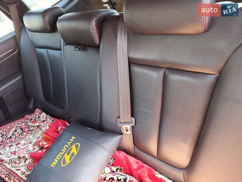 Позашляховик / Кросовер Hyundai Santa FE 2010 в Жашківу