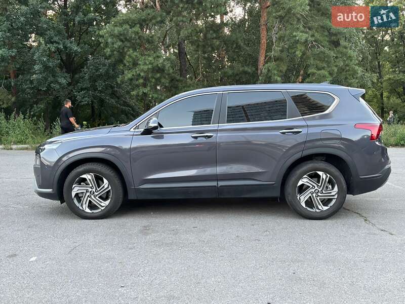 Внедорожник / Кроссовер Hyundai Santa FE 2021 в Киеве