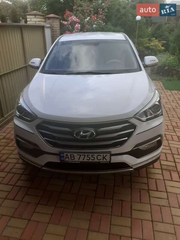 Позашляховик / Кросовер Hyundai Santa FE 2017 в Вінниці