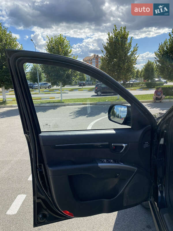 Позашляховик / Кросовер Hyundai Santa FE 2011 в Бучі