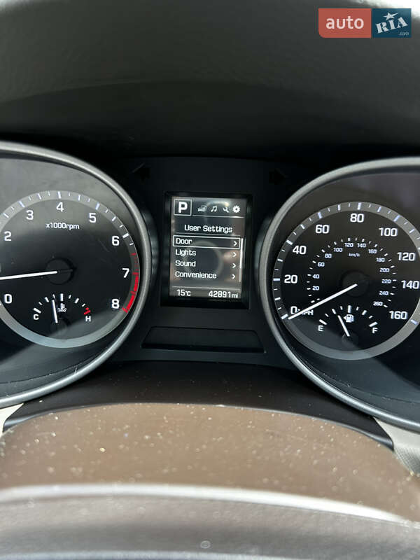 Позашляховик / Кросовер Hyundai Santa FE 2016 в Рівному