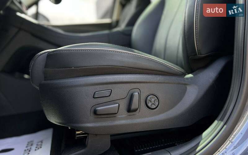 Внедорожник / Кроссовер Hyundai Santa FE 2023 в Ивано-Франковске