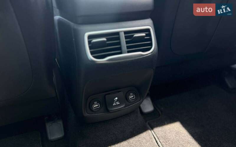 Внедорожник / Кроссовер Hyundai Santa FE 2023 в Ивано-Франковске