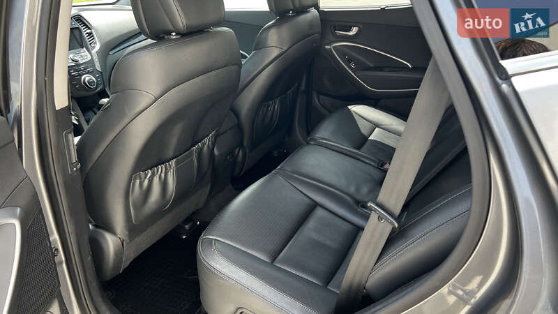 Позашляховик / Кросовер Hyundai Santa FE 2012 в Луцьку