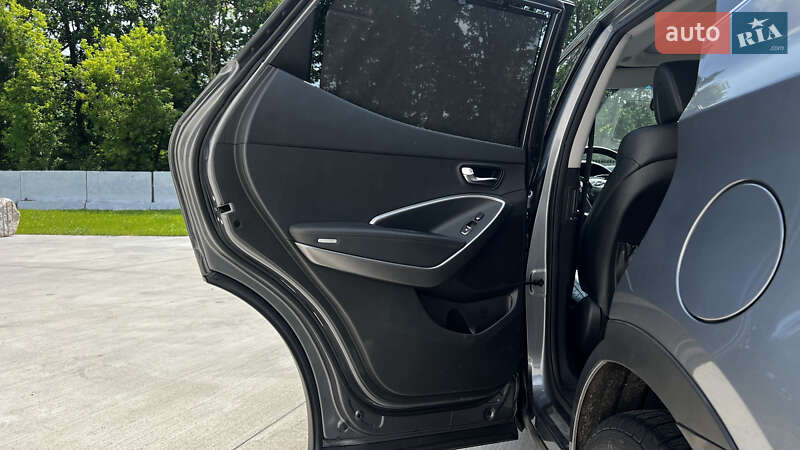 Позашляховик / Кросовер Hyundai Santa FE 2012 в Луцьку