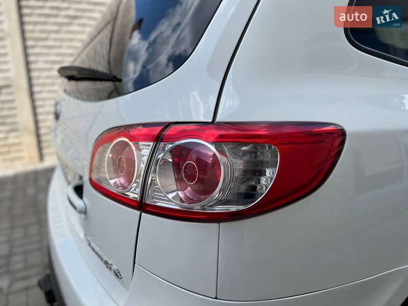 Позашляховик / Кросовер Hyundai Santa FE 2011 в Харкові