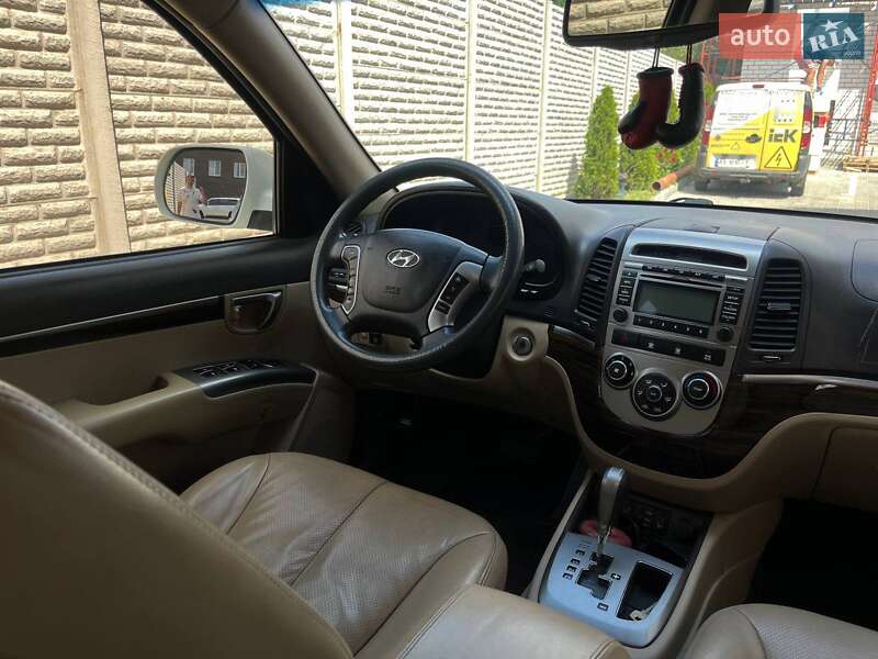 Позашляховик / Кросовер Hyundai Santa FE 2011 в Харкові