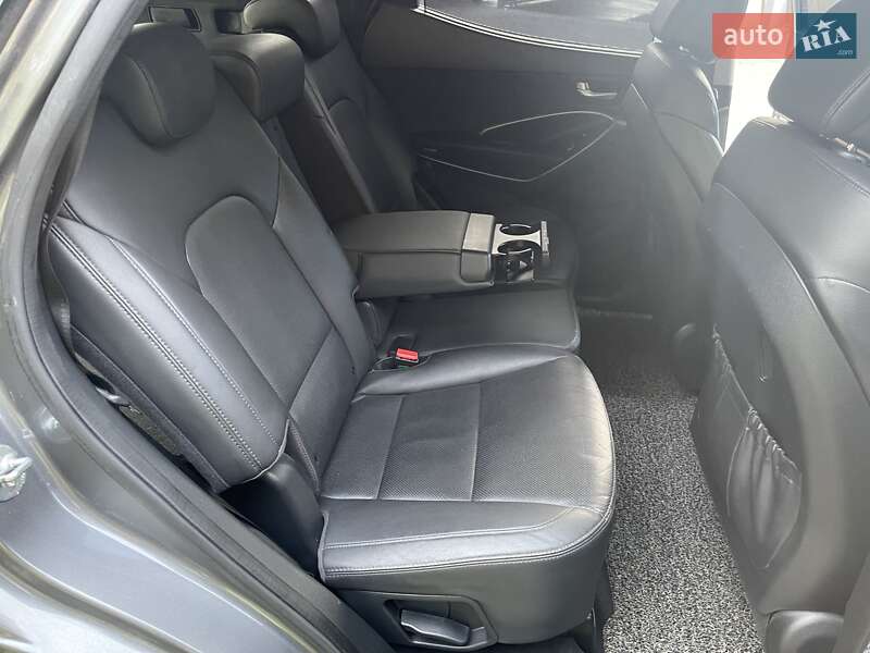 Внедорожник / Кроссовер Hyundai Santa FE 2014 в Луцке