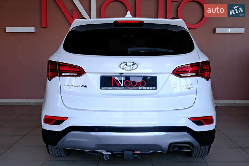 Позашляховик / Кросовер Hyundai Santa FE 2016 в Одесі