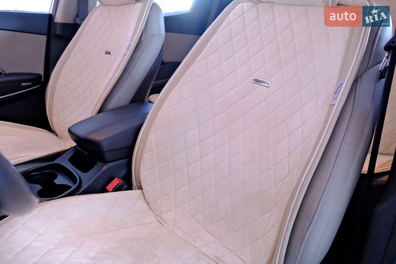 Позашляховик / Кросовер Hyundai Santa FE 2016 в Одесі