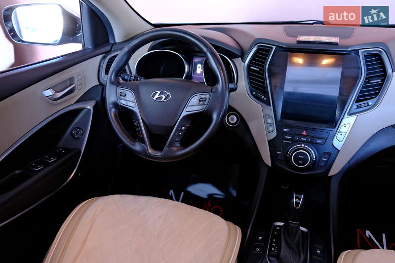 Позашляховик / Кросовер Hyundai Santa FE 2016 в Одесі
