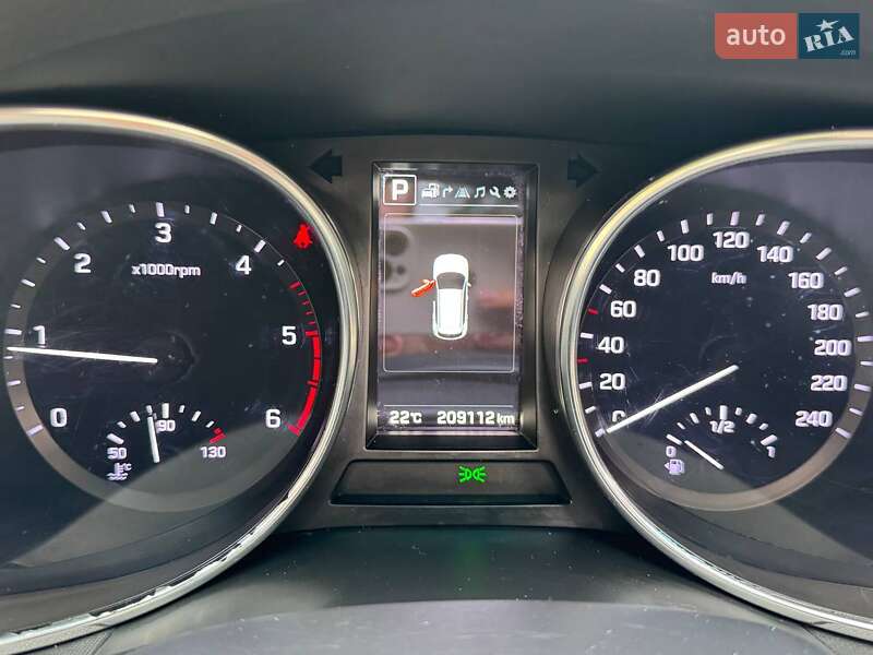 Позашляховик / Кросовер Hyundai Santa FE 2016 в Броварах