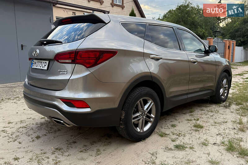 Позашляховик / Кросовер Hyundai Santa FE 2016 в Сумах