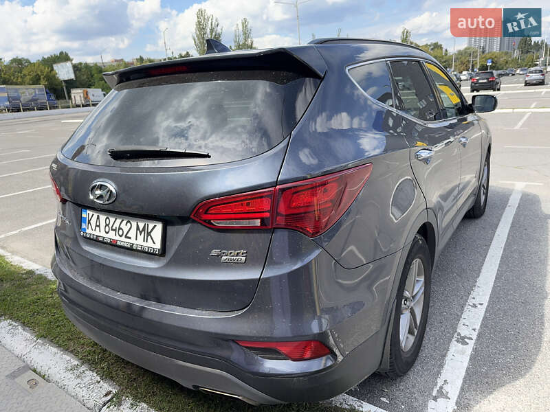 Внедорожник / Кроссовер Hyundai Santa FE 2018 в Киеве