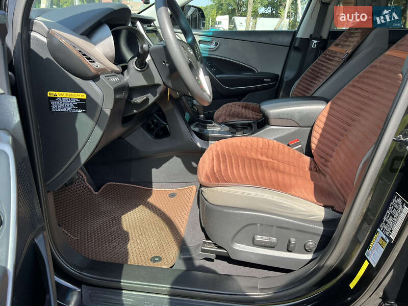 Позашляховик / Кросовер Hyundai Santa FE 2016 в Львові