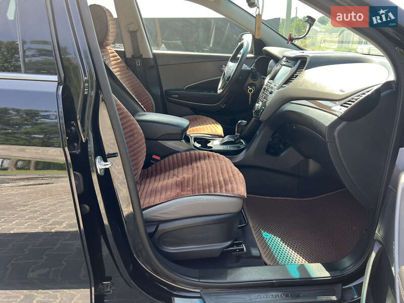 Позашляховик / Кросовер Hyundai Santa FE 2016 в Львові