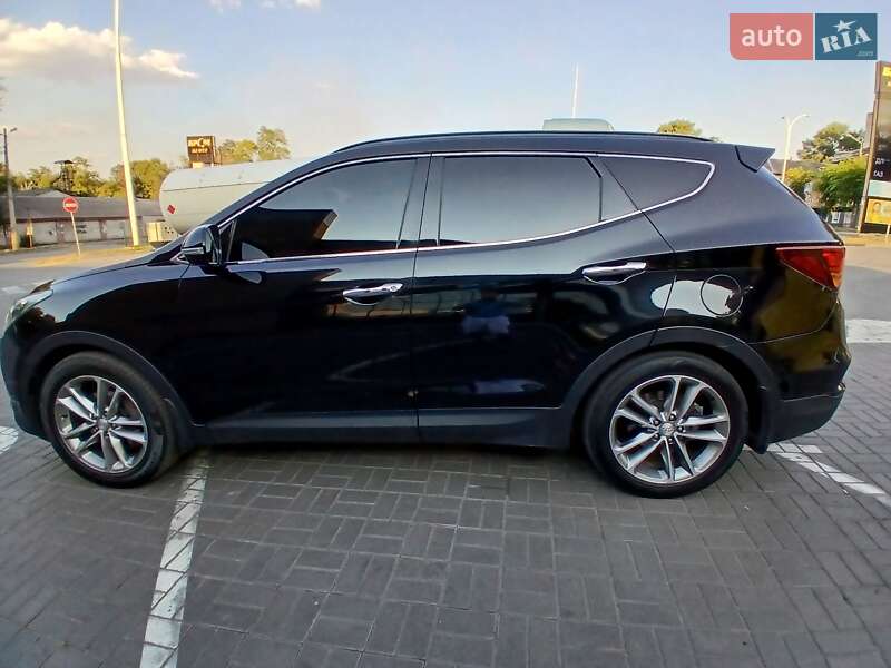Позашляховик / Кросовер Hyundai Santa FE 2016 в Дніпрі