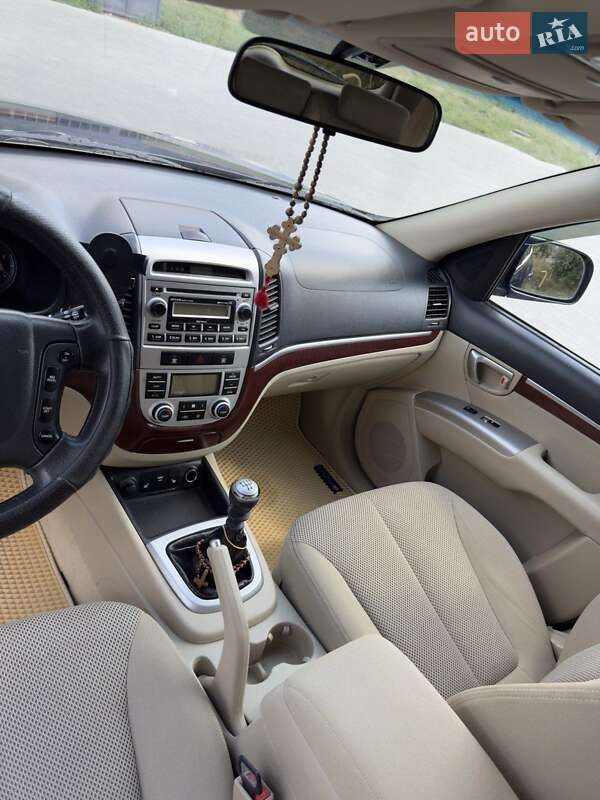 Внедорожник / Кроссовер Hyundai Santa FE 2009 в Ватутино