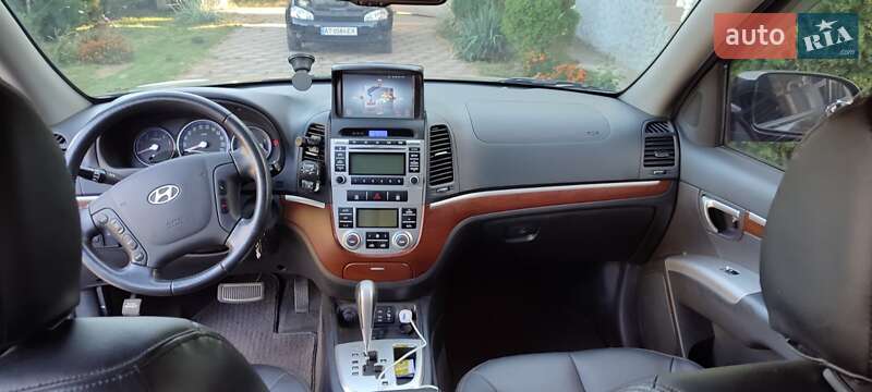 Внедорожник / Кроссовер Hyundai Santa FE 2009 в Черновцах