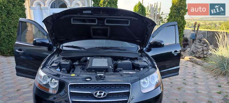 Внедорожник / Кроссовер Hyundai Santa FE 2009 в Черновцах