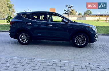 Внедорожник / Кроссовер Hyundai Santa FE 2017 в 