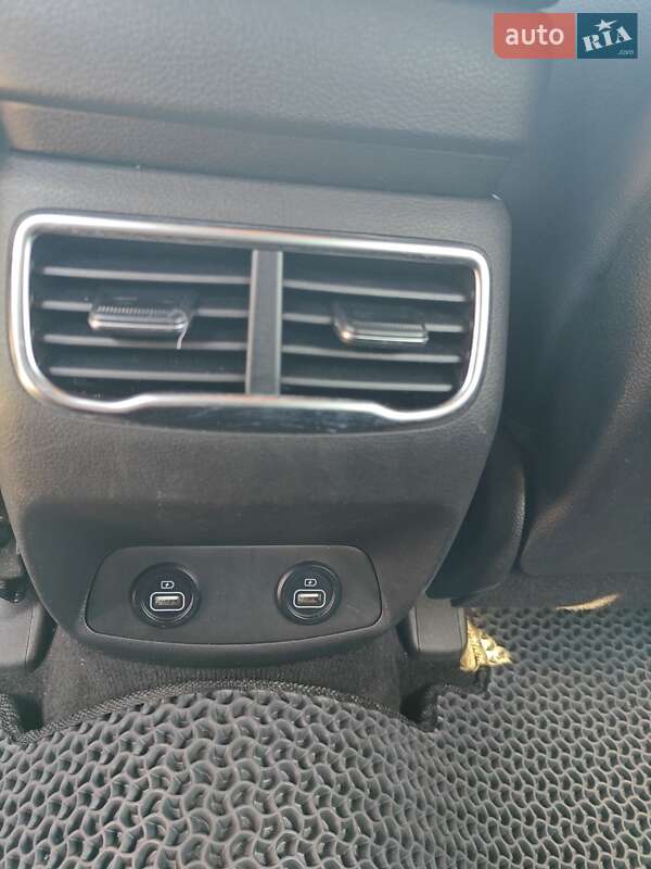 Внедорожник / Кроссовер Hyundai Santa FE 2023 в Киеве