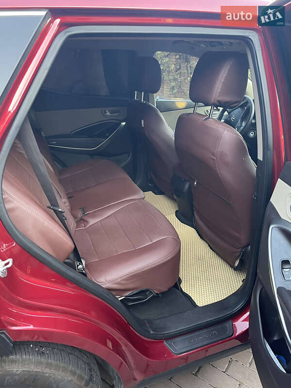 Позашляховик / Кросовер Hyundai Santa FE 2016 в Києві