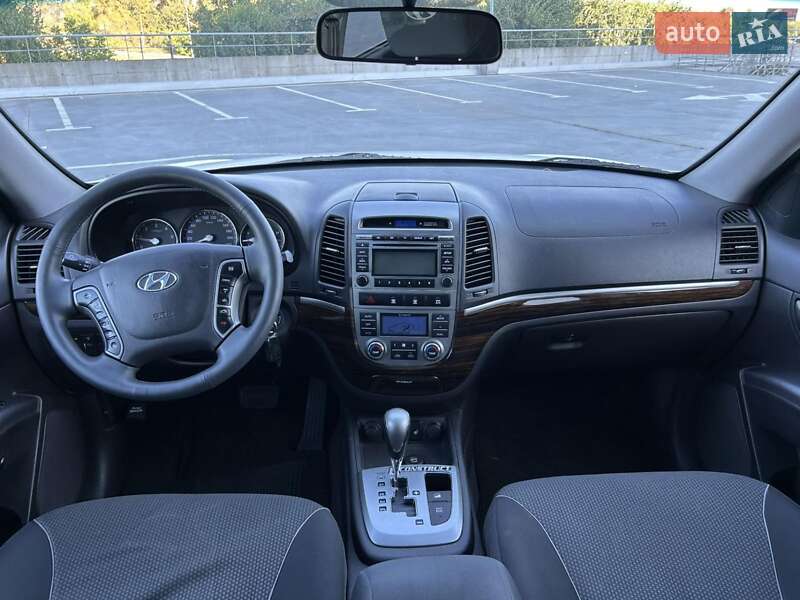 Позашляховик / Кросовер Hyundai Santa FE 2011 в Києві