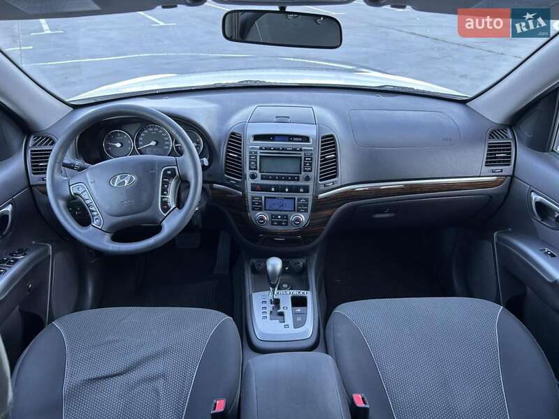 Позашляховик / Кросовер Hyundai Santa FE 2011 в Києві