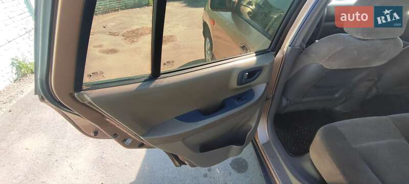 Внедорожник / Кроссовер Hyundai Santa FE 2001 в Тернополе