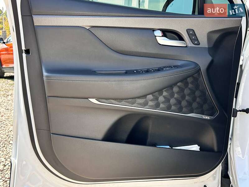 Внедорожник / Кроссовер Hyundai Santa FE 2020 в Одессе