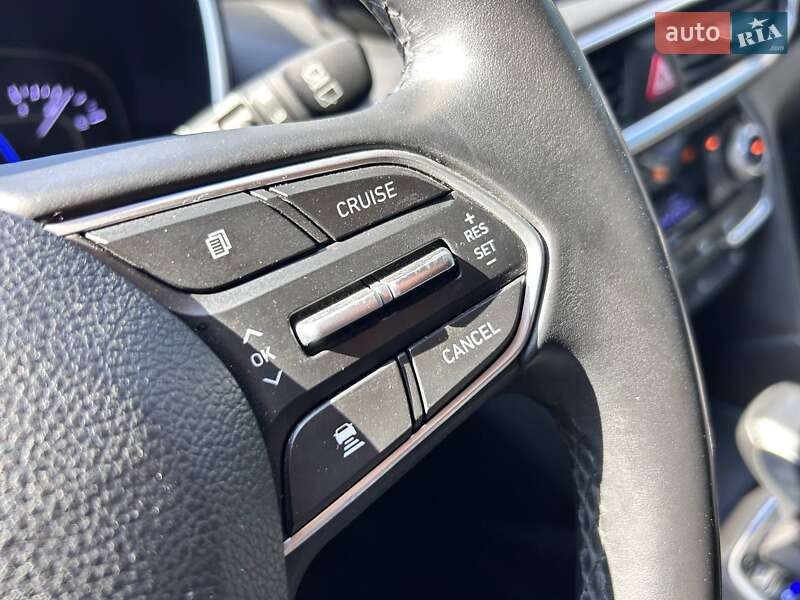 Внедорожник / Кроссовер Hyundai Santa FE 2020 в Одессе