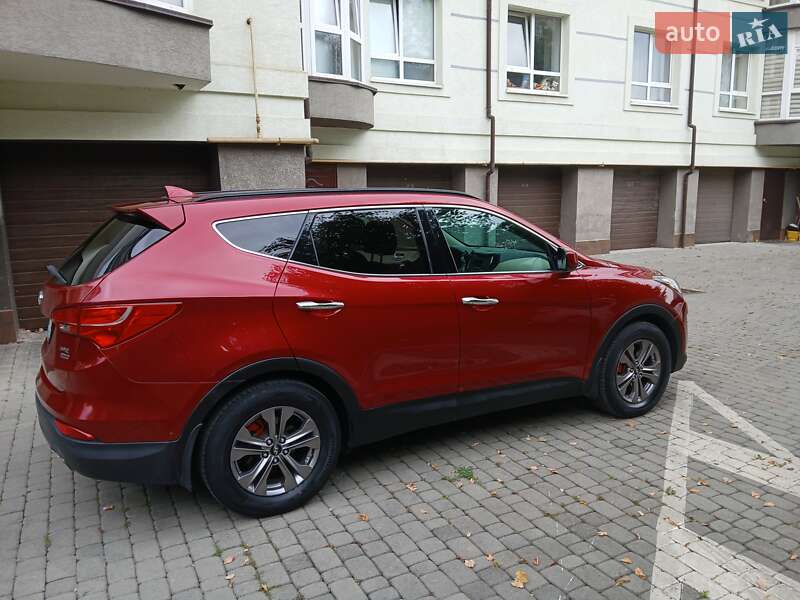Внедорожник / Кроссовер Hyundai Santa FE 2015 в Ивано-Франковске