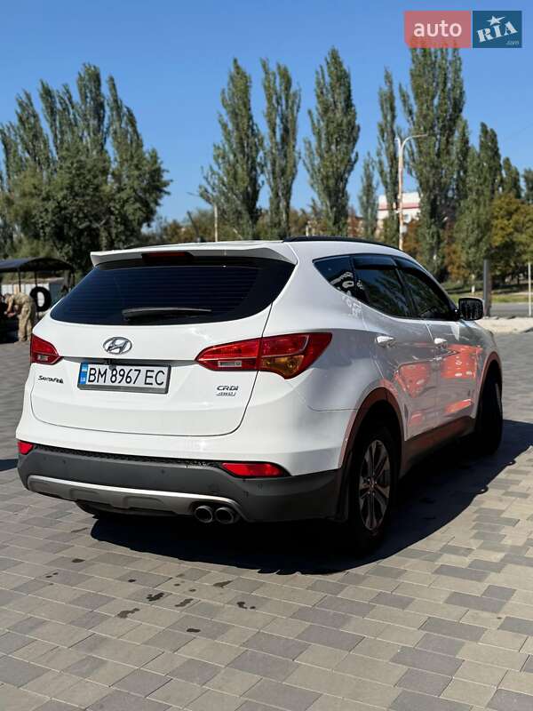 Позашляховик / Кросовер Hyundai Santa FE 2014 в Павлограді