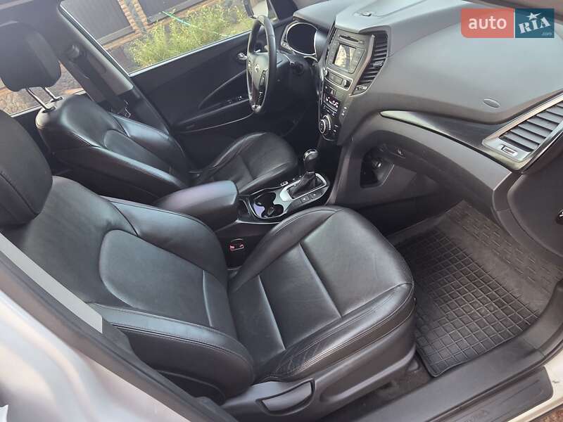 Позашляховик / Кросовер Hyundai Santa FE 2017 в Ставищі