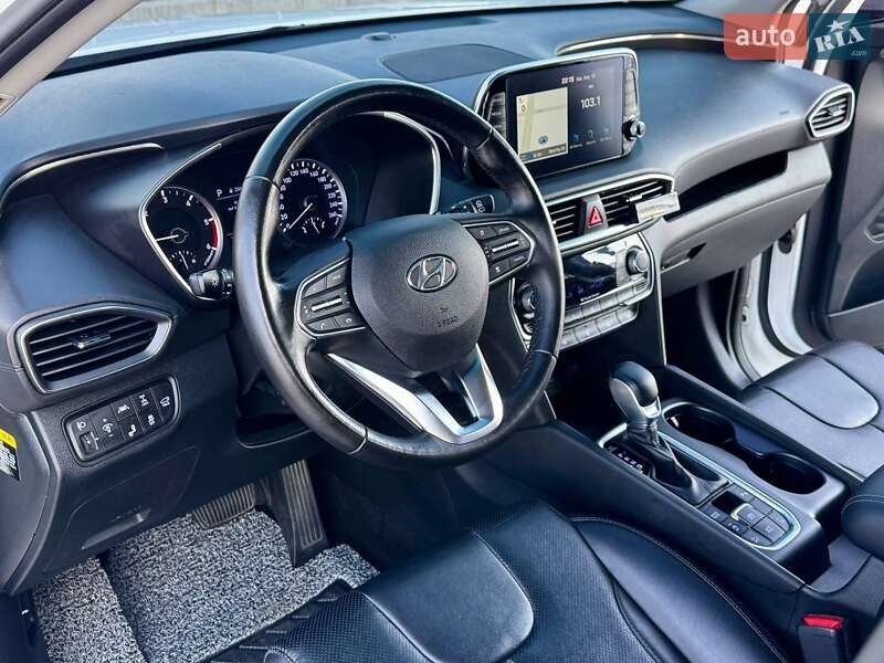 Позашляховик / Кросовер Hyundai Santa FE 2020 в Києві