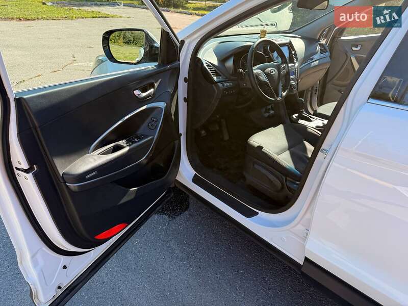 Позашляховик / Кросовер Hyundai Santa FE 2013 в Харкові