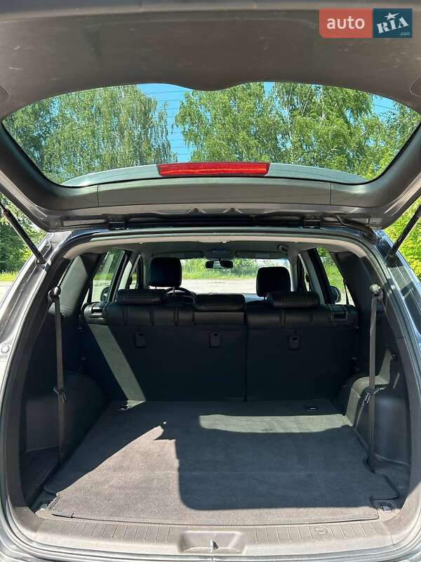 Позашляховик / Кросовер Hyundai Santa FE 2012 в Звягелі