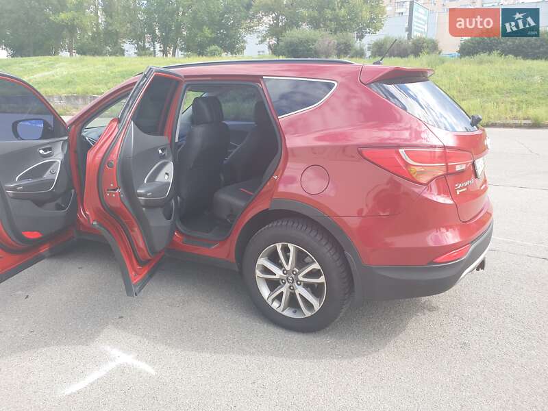 Позашляховик / Кросовер Hyundai Santa FE 2013 в Києві