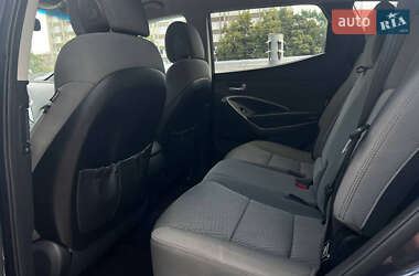 Внедорожник / Кроссовер Hyundai Santa FE 2015 в 