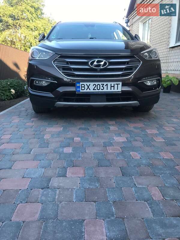Позашляховик / Кросовер Hyundai Santa FE 2016 в Шепетівці